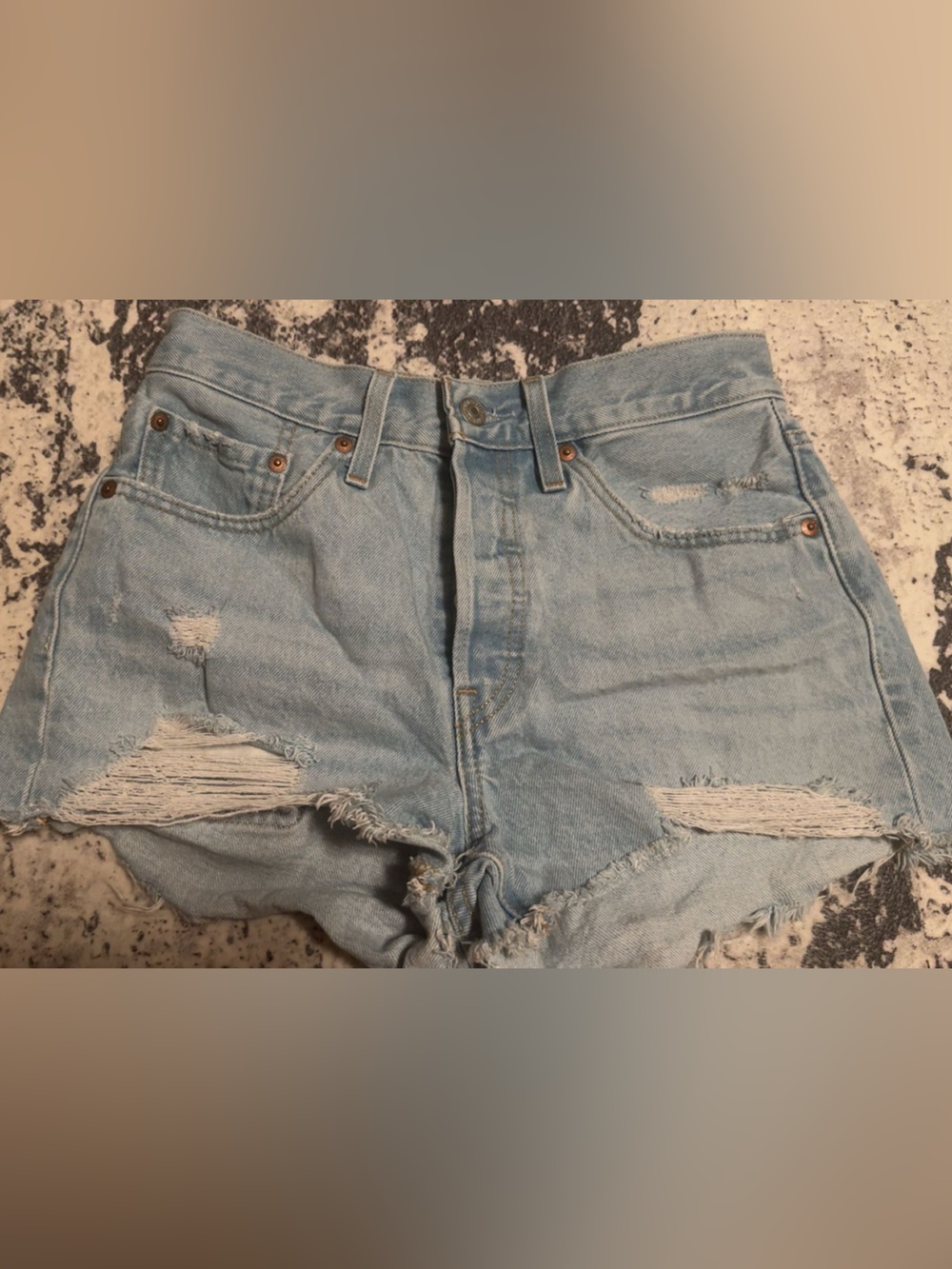 501 woman’s Levi shorts pickup